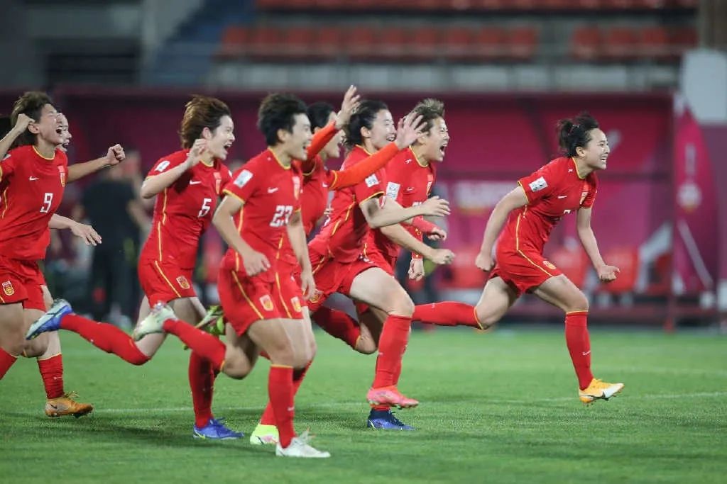 「喜迎冬奥会」今晚冲击冠军!加油,中国女足!