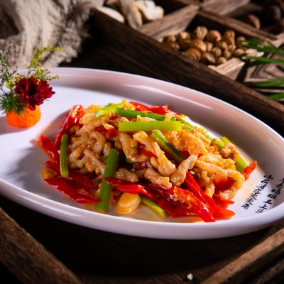 会做这些四合院家香丨泡椒板筋,你比大厨都牛气!