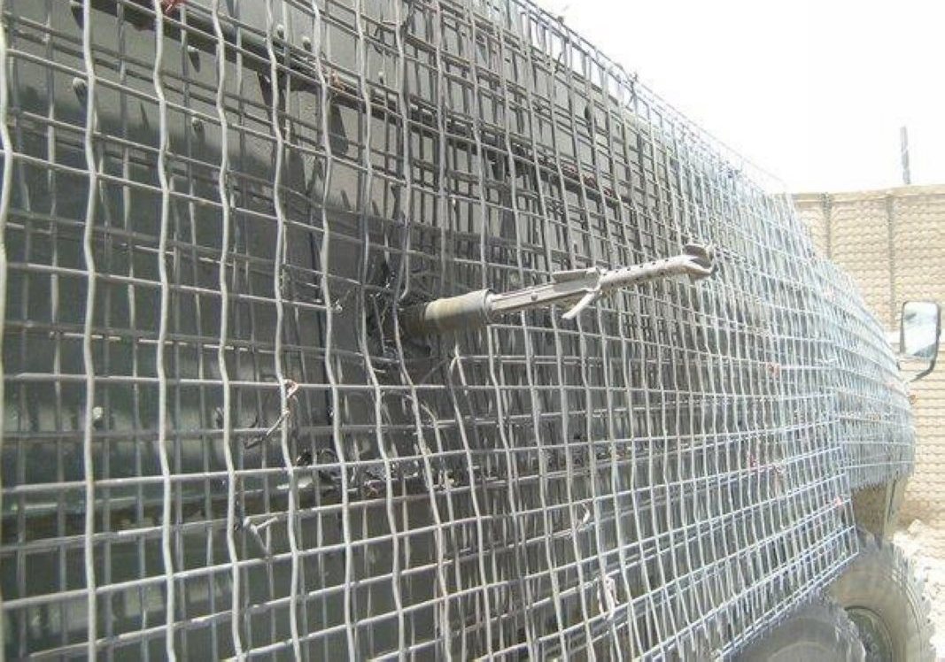 战狼2用弹簧床垫挡rpg很夸张?看阿富汗战场实拍,现实中真可实现