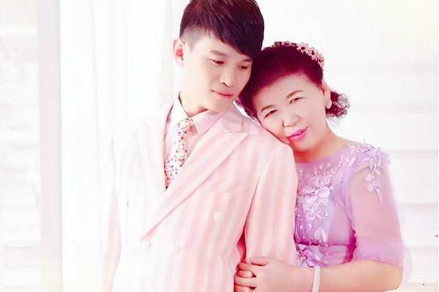 52岁女老板嫁给90后男员工,结婚七年,现在怎么样了?