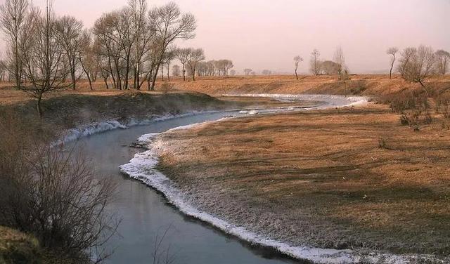 冬日小河边●文/竹林居士(河南)
