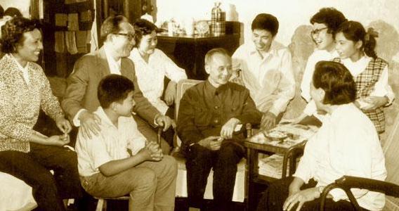 他参军三年干上师长,战功赫赫,却20年再未升职,授衔难倒罗荣桓