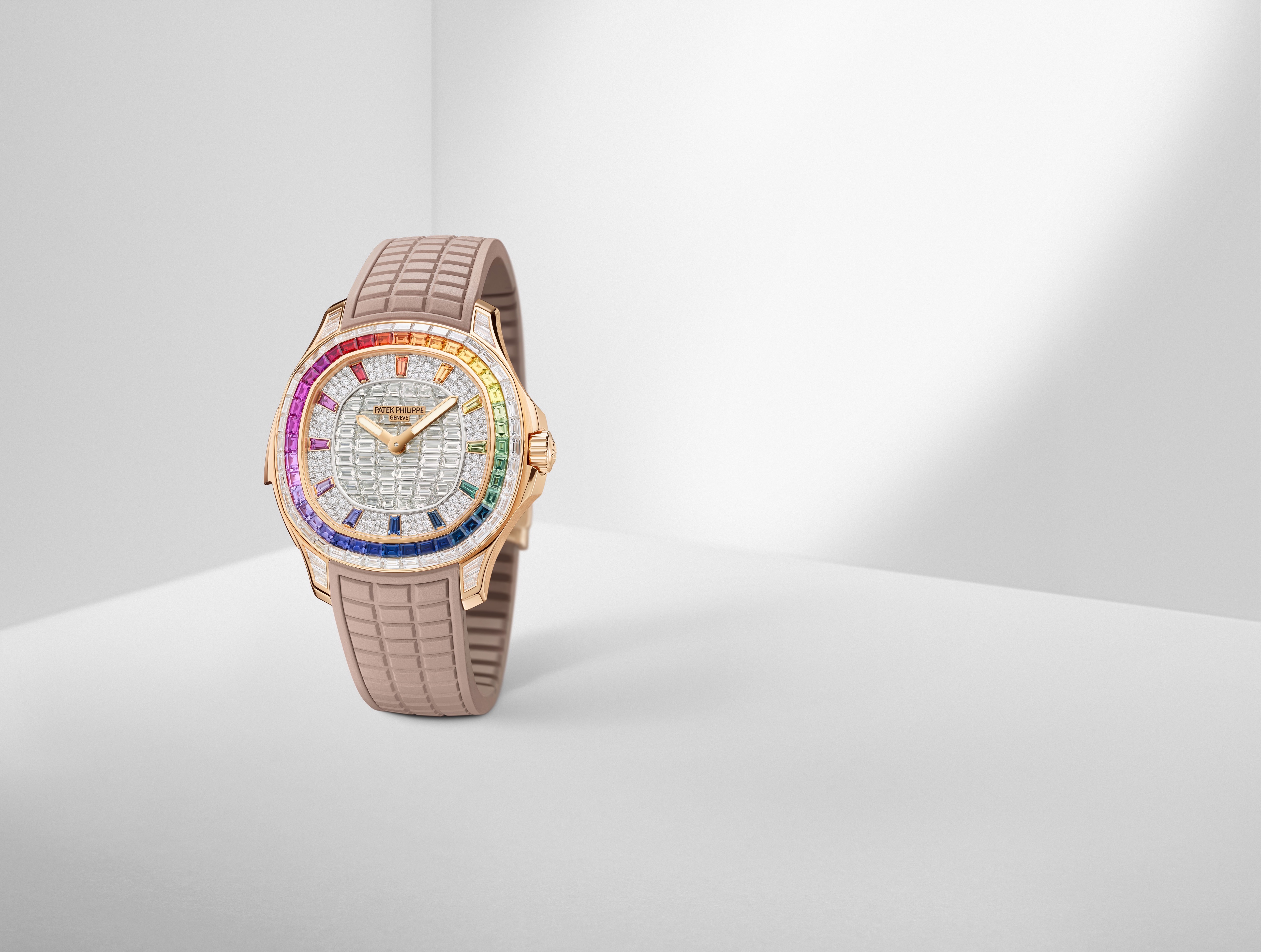 百达翡丽aquanaut luce首款三问报时腕表,宇舶再度联手村上隆|当周