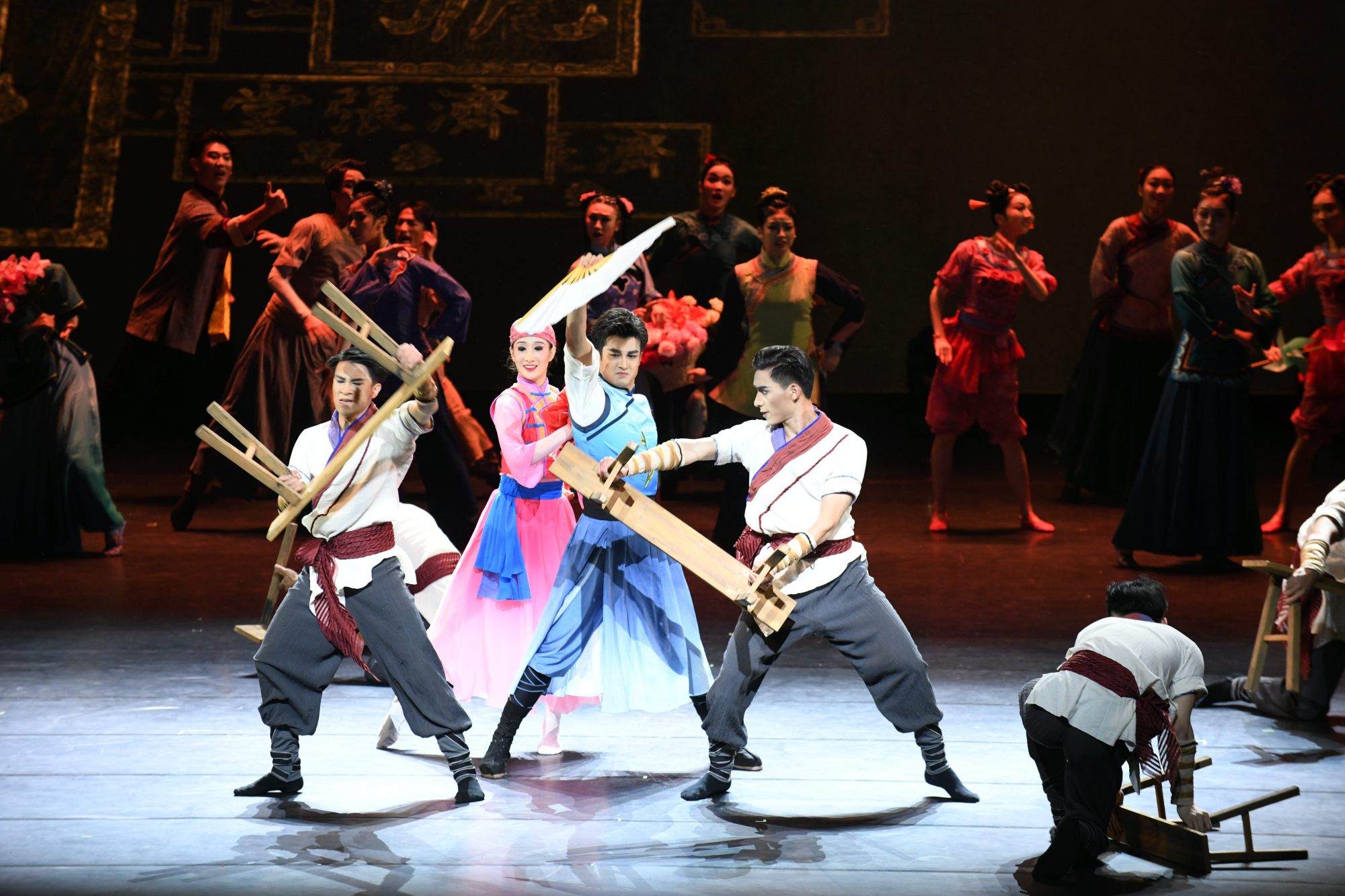 艺术|舞剧《醒狮美高梅》澳门首演,以狮为根彰显文化自信