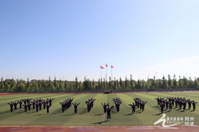 —朔州开发区元博中学校七年级健美操大赛