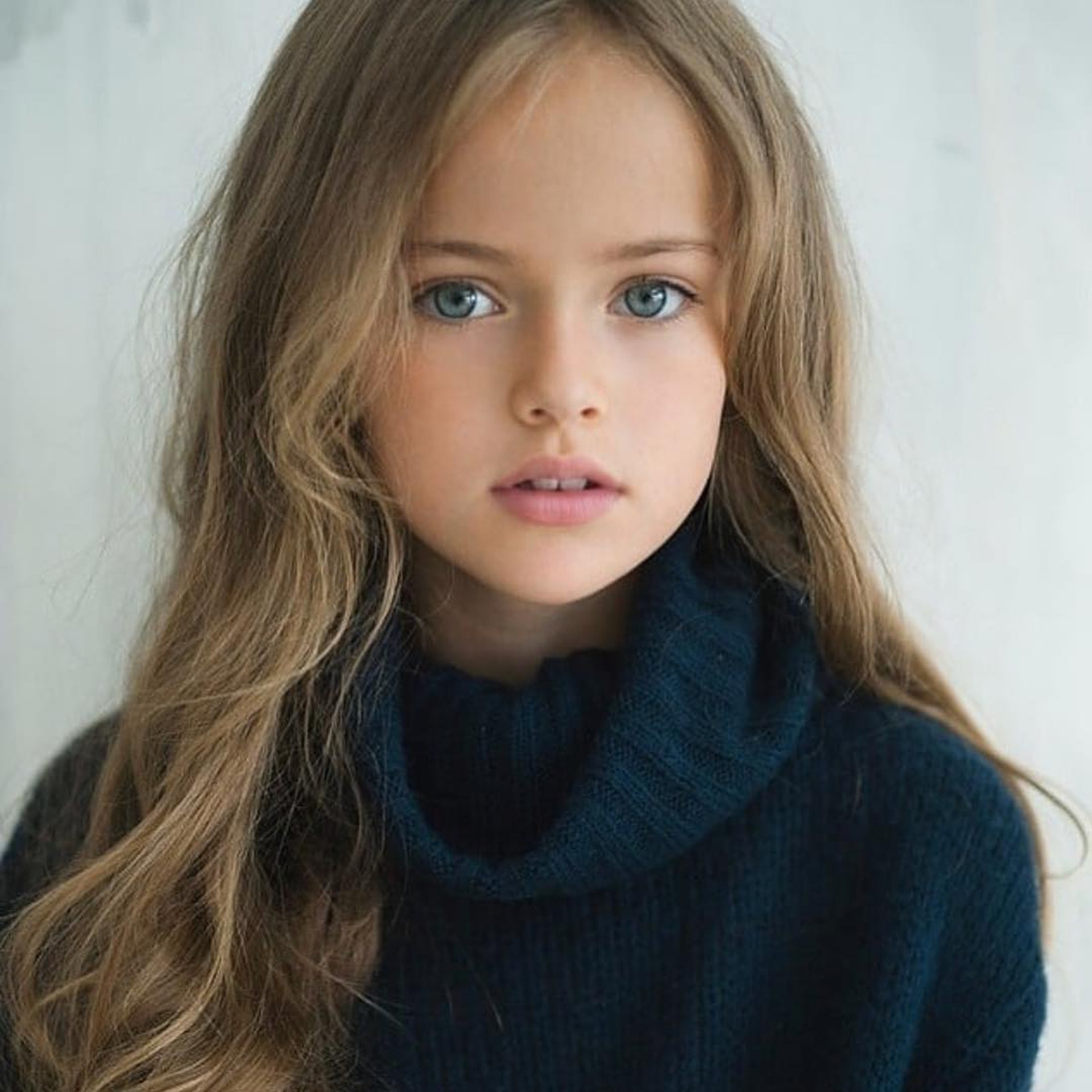 kristina pimenova曾封「全球最美女童」16岁亭亭玉立拥九头身