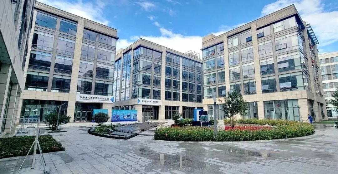 中航信集团资深软件设计工程师张松洋砥砺奋进行更远代言家乡后沙峪