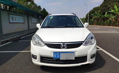 15年铃木利亚纳a6两厢还是进口发动机吗