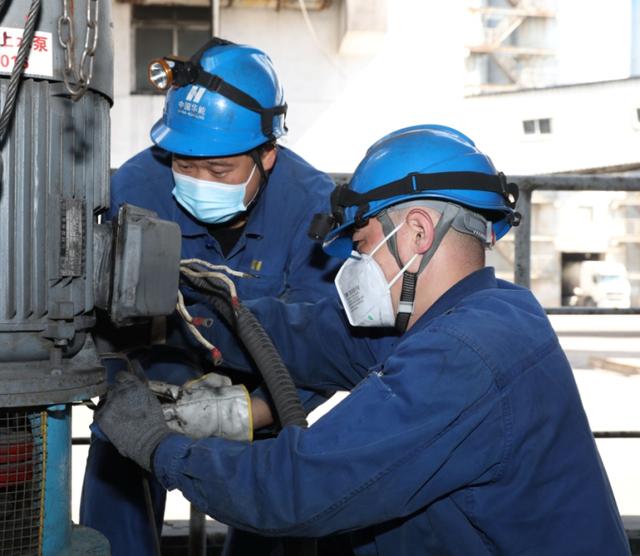 白杨河电厂:山城供暖再升级