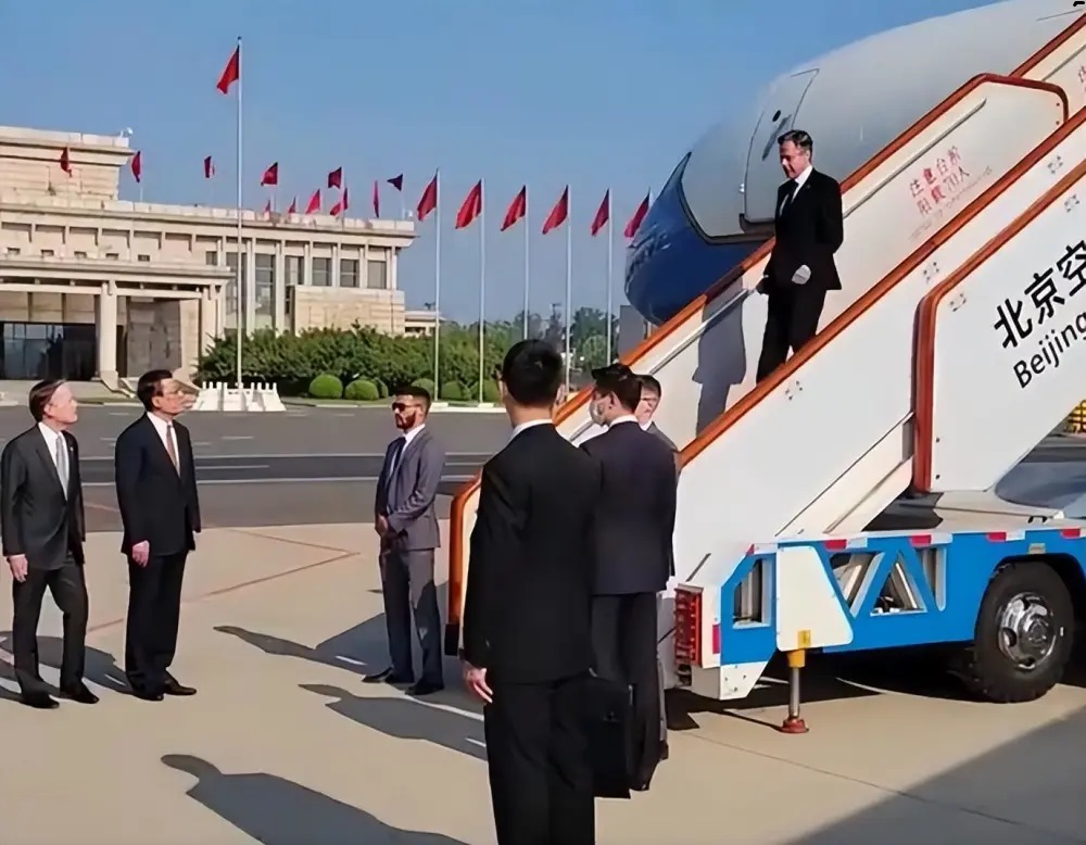 布林肯父亲节急访华,脚踩红线不自知