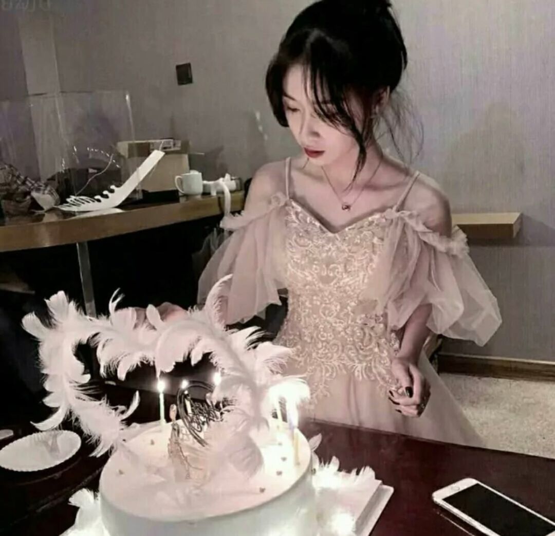 粉丝求图:0327过生日的女生头像