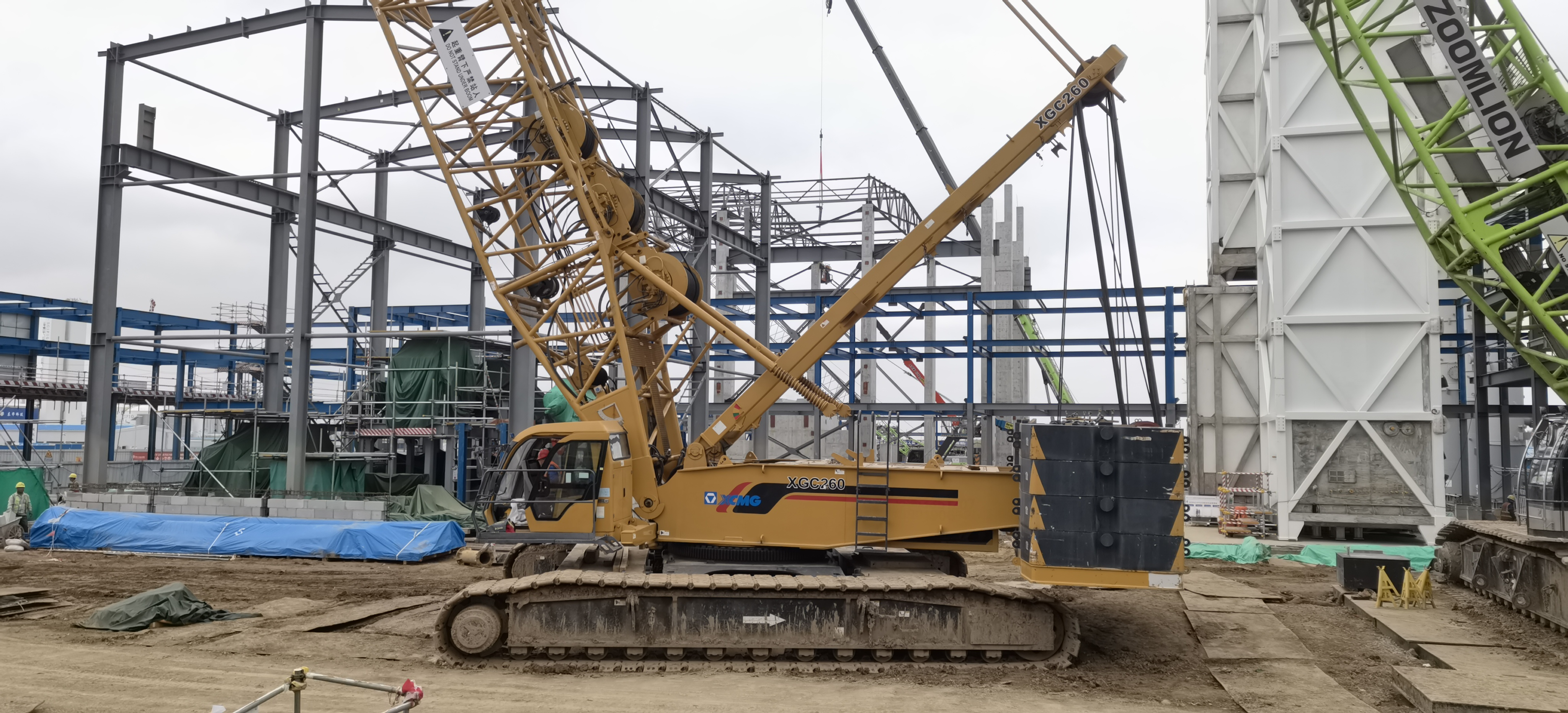 260吨履带吊介绍