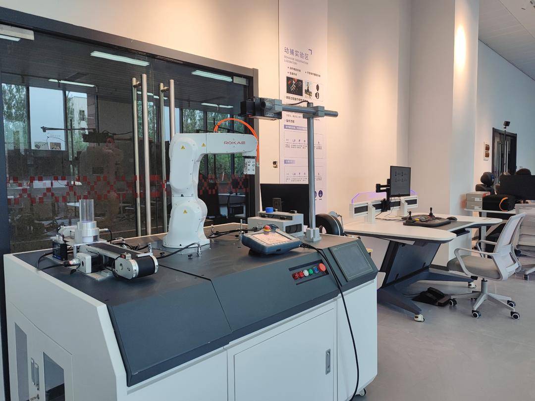 沈阳建设重型机械人机工效实验室