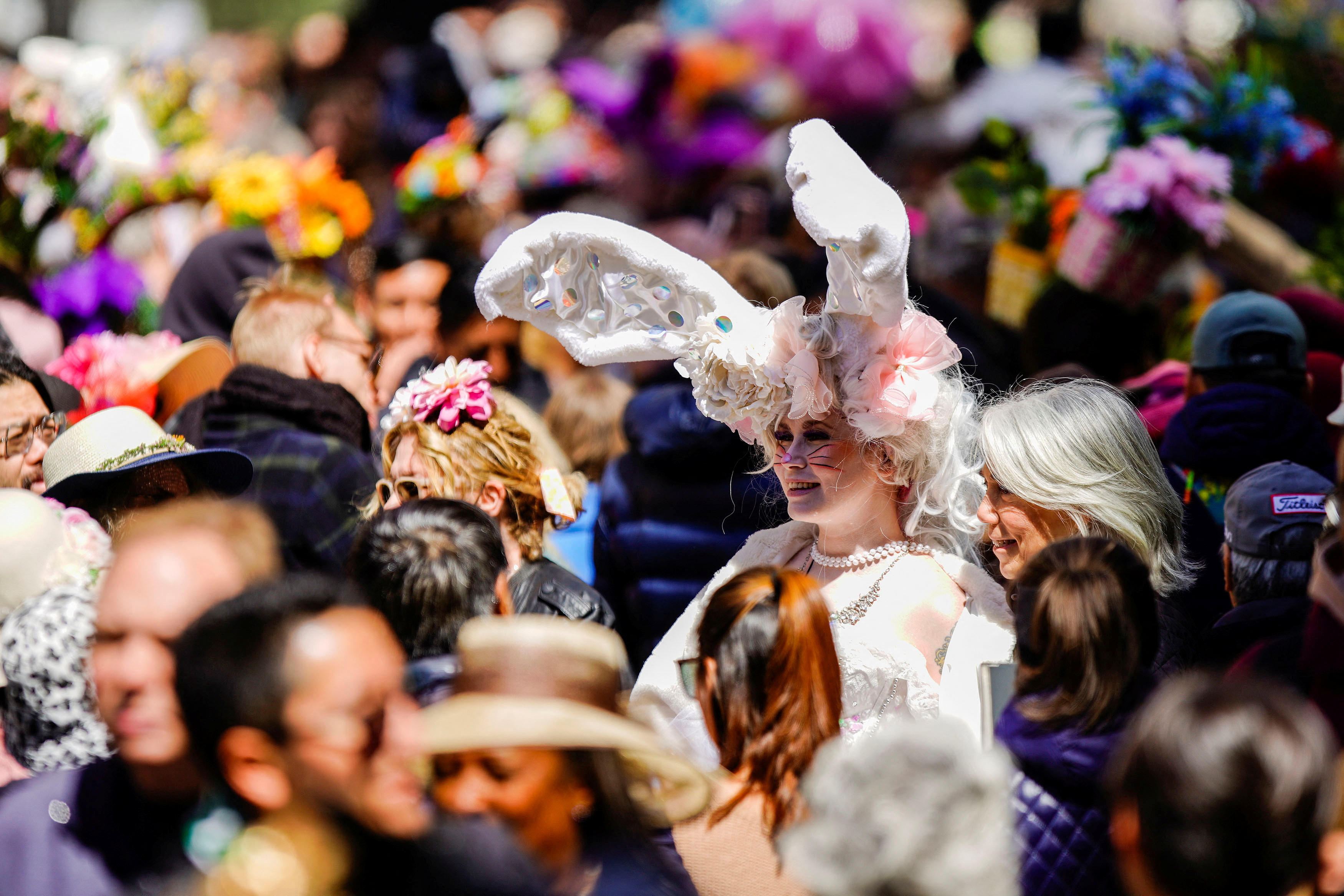 美国纽约:复活节花帽游行