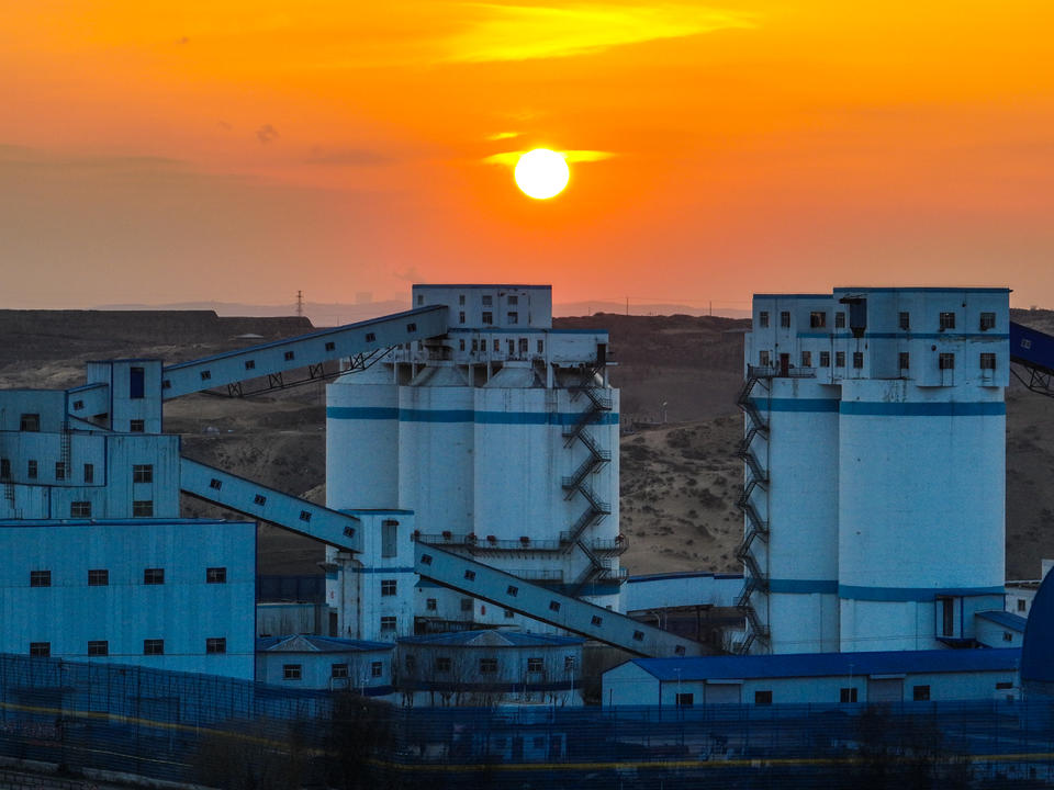 朱家峁煤矿,济宁能源集团闪耀在陕北大地的璀璨明珠