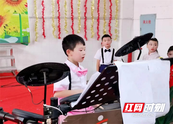 澧县实验小学举办"快乐童年,放飞梦想"校园艺术节