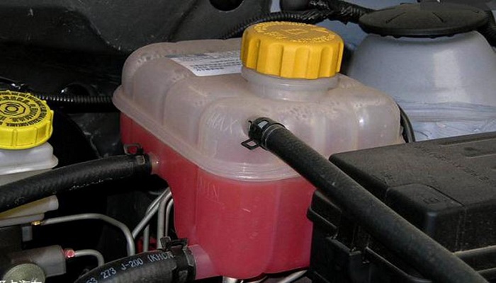 冷却液位低还能开车吗