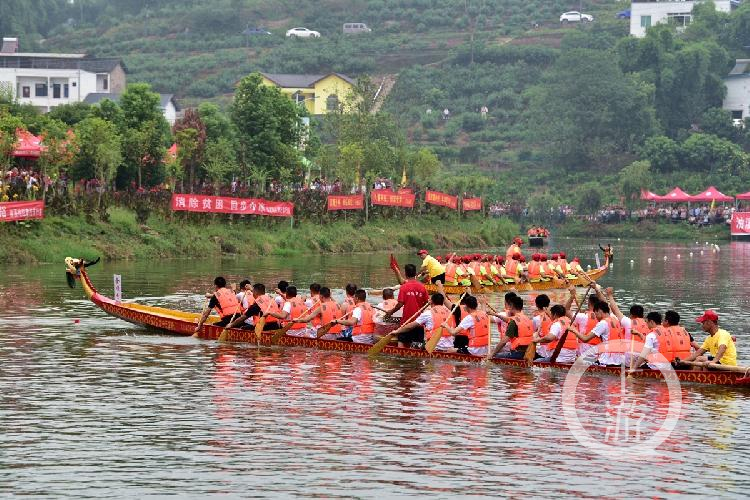 "浑水摸鱼"!江津油溪镇第三届农民丰收节喊你来耍