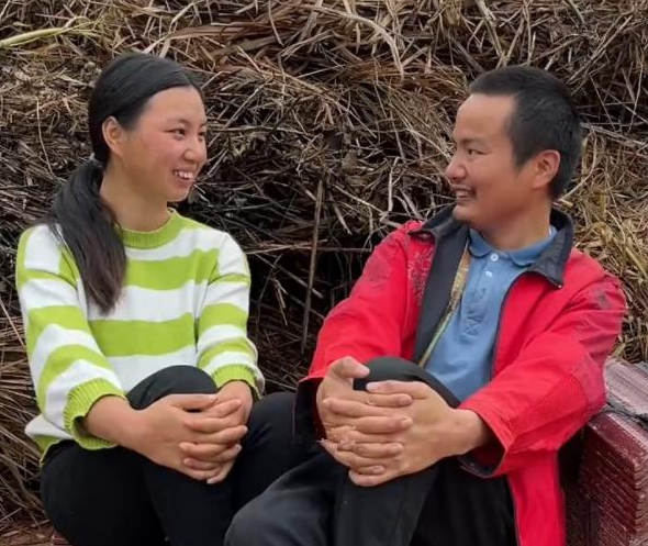 离谱!小春花被男网红告白,喊话让其嫁给自己,牛爱芳回应显卑微