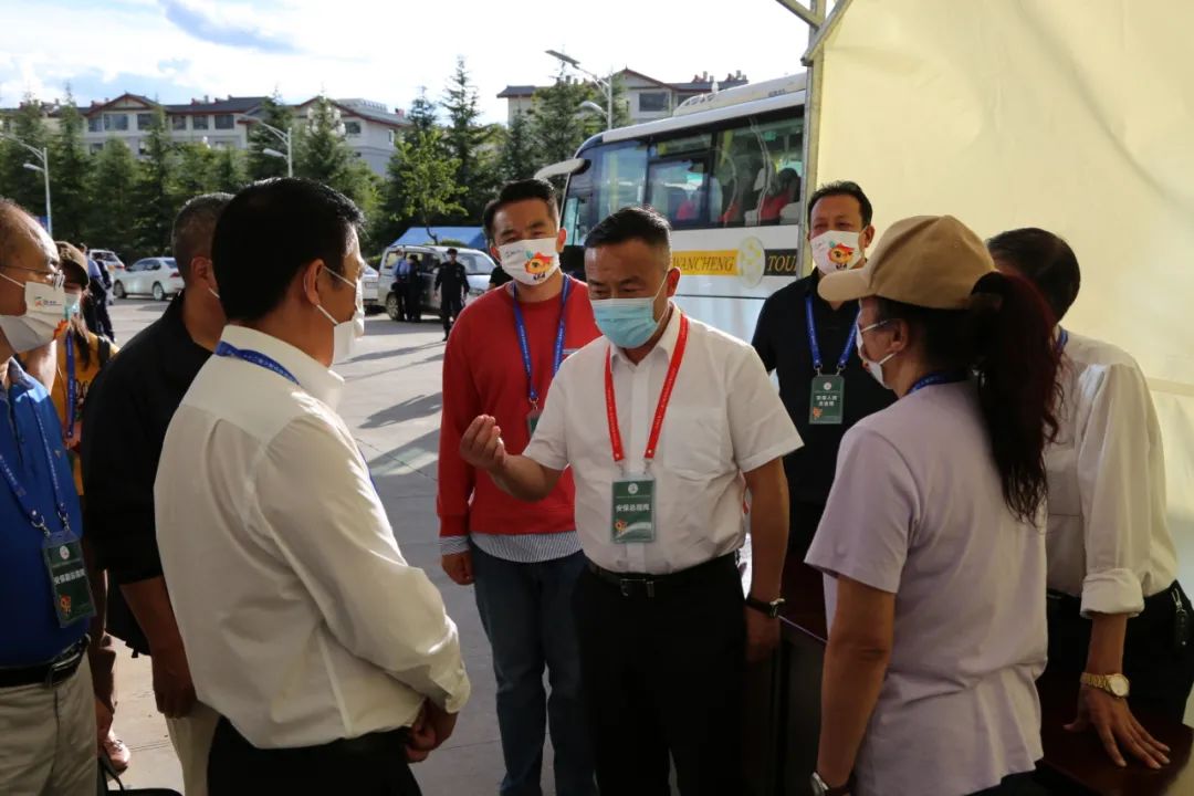 张春泽到丽江督导检查云南省第十二届少数民族传统体育运动会开幕式