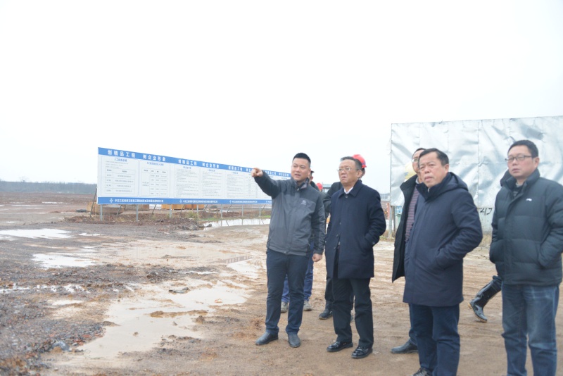 吴建春调研新港三期工程项目