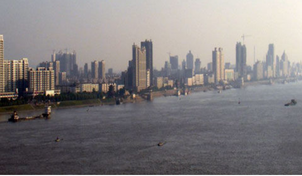 电视剧中的江州是指哪个城市