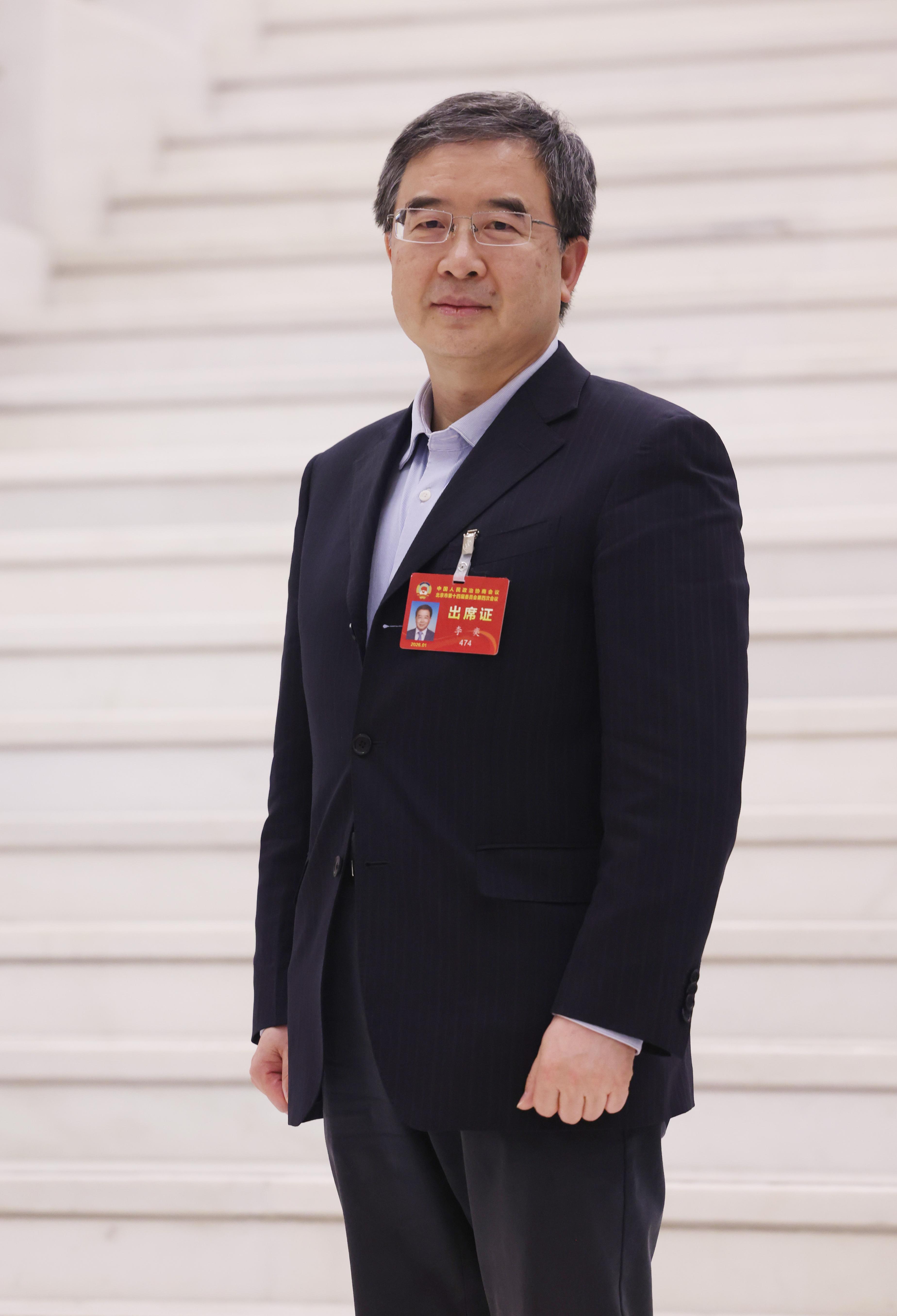 市政协委员市教委主任李奕将身心健康举措扩至大学生降低中小学生