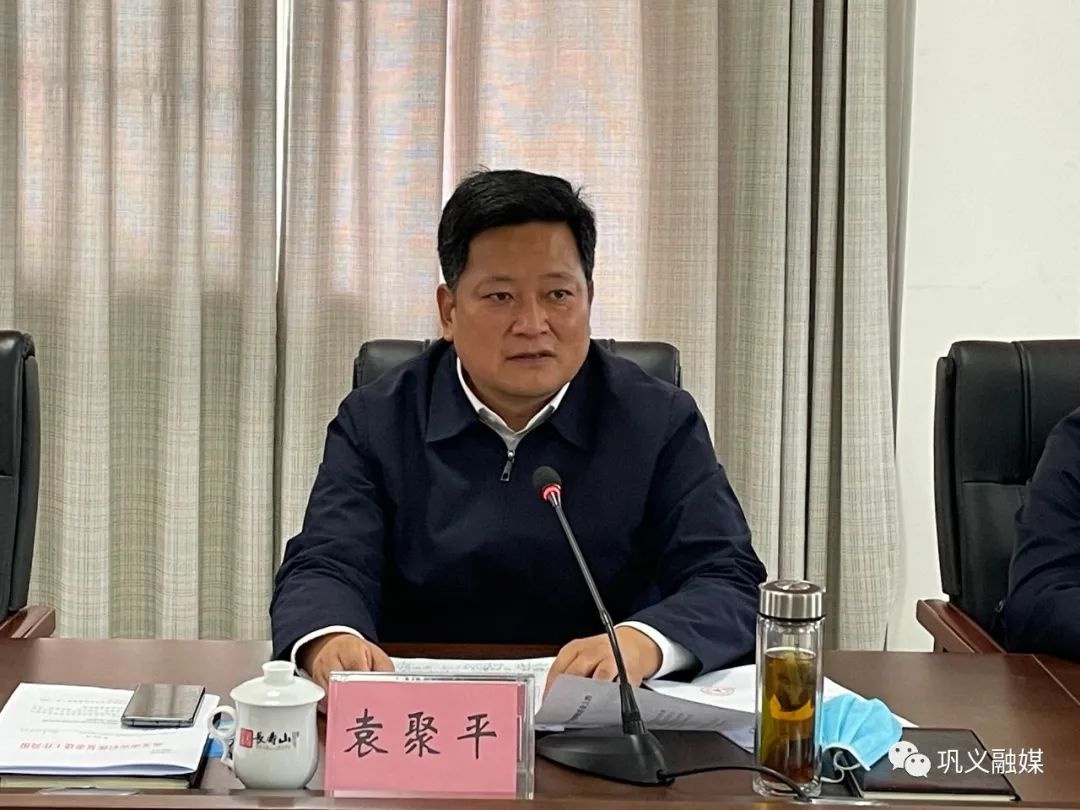 袁聚平:加快进度!确保受灾群众早日住上安全,舒适,经济的暖心房