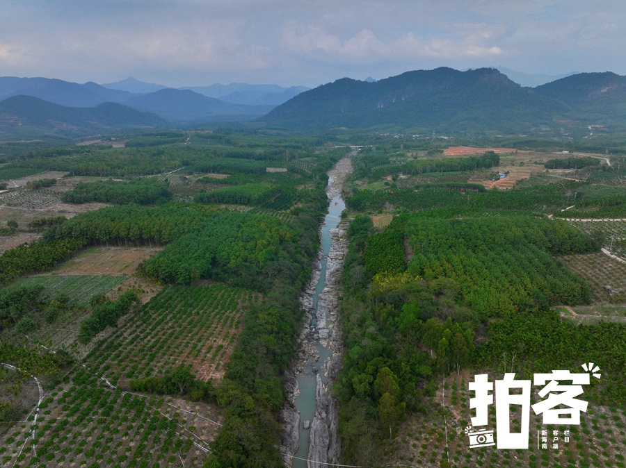 组图|换个角度看东方娜姆河:巨石星落,水清凉而清澈