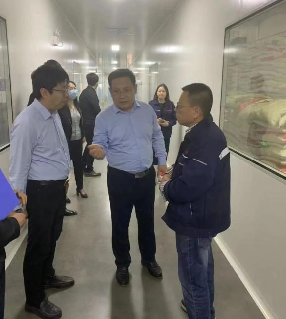 园区领导张秀峰带队到包联企业开展安全生产工作督导检查