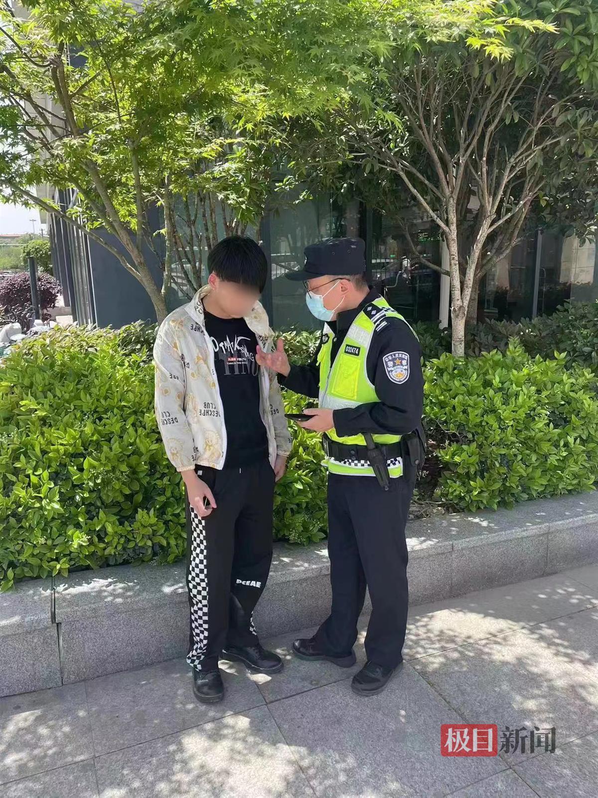 吓骗子的警察图片图片