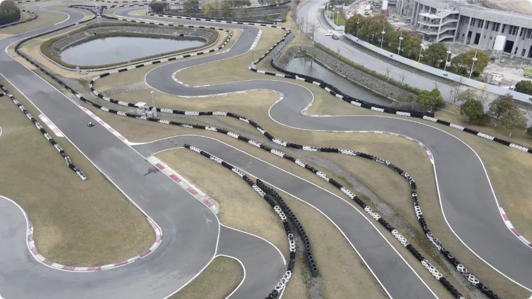 车轮奇遇记 | 狂飙吧,卡丁车!