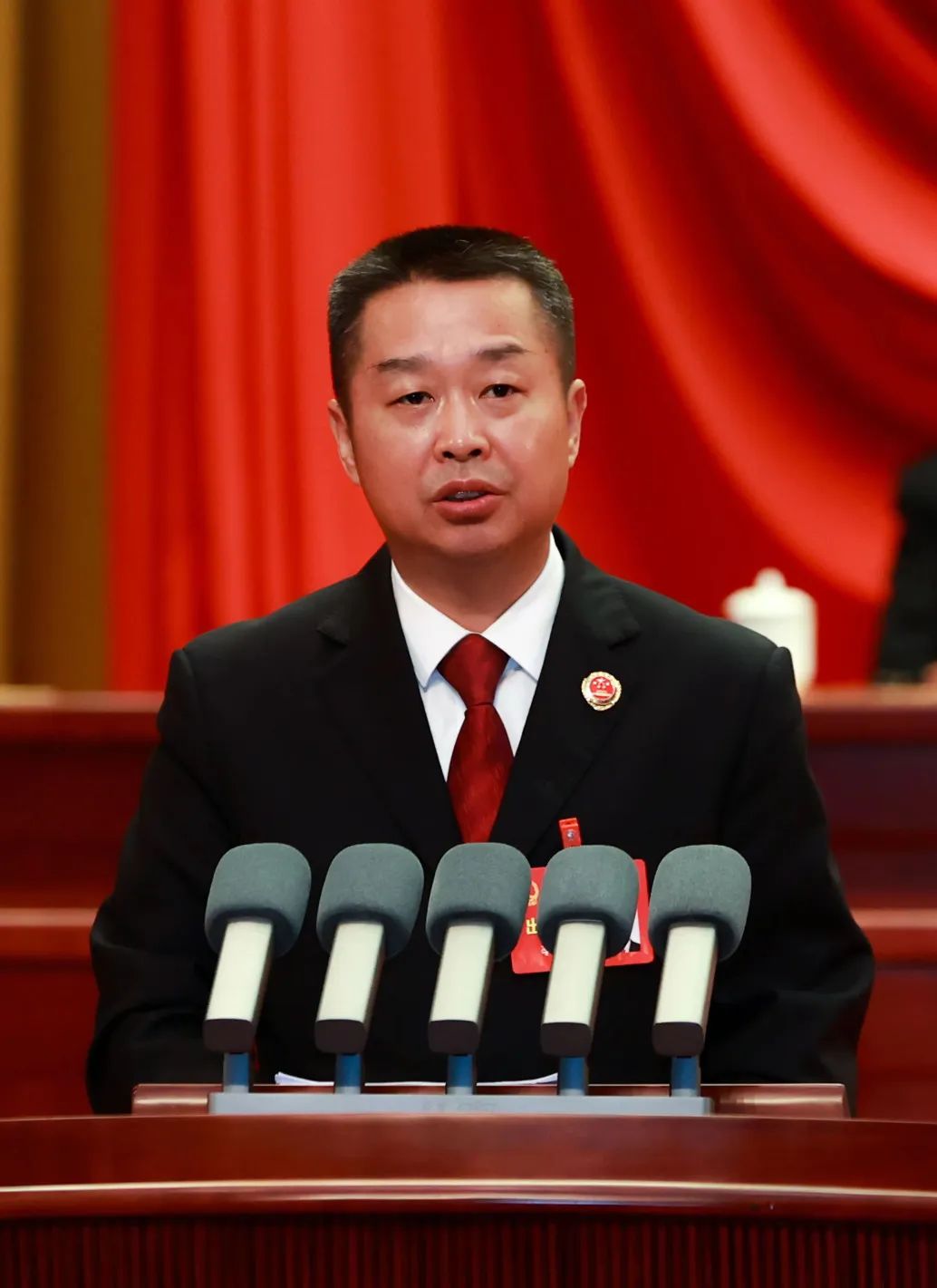李小东检察长作深圳市人民检察院工作报告