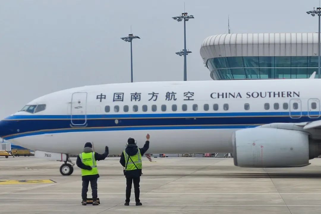 春运,南航航班背后的机务人