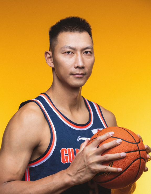 进nba的中国人,六位球员各具特色,未来谁是第七位?