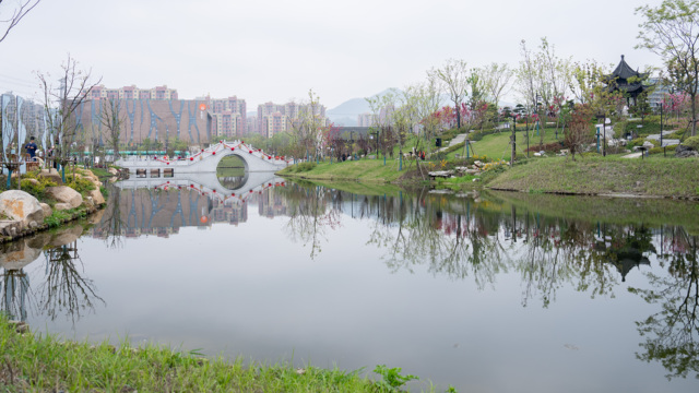 桃花湖公園舉辦首屆桃花節,打造城北地區最大愛情主題公園