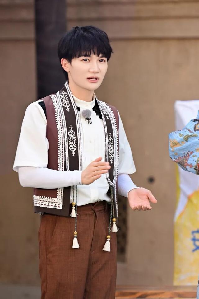 《奔跑吧》第十季温暖收官不说再见!蓝天下