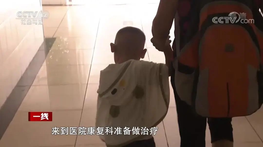 央视《一线》聚焦 | 少年审判法官守护小诺的成长