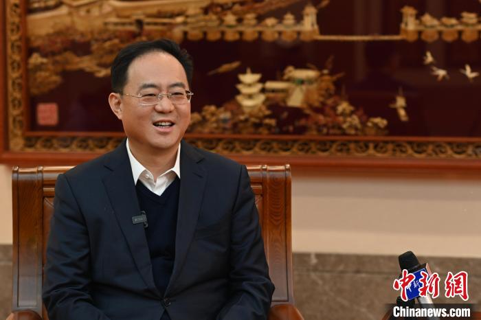 潮州市委书记何晓军:善用"侨"牌谋发展 打造潮人精神家园