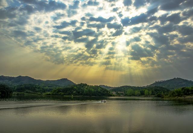 图组|红安:多姿多彩的金沙河水库