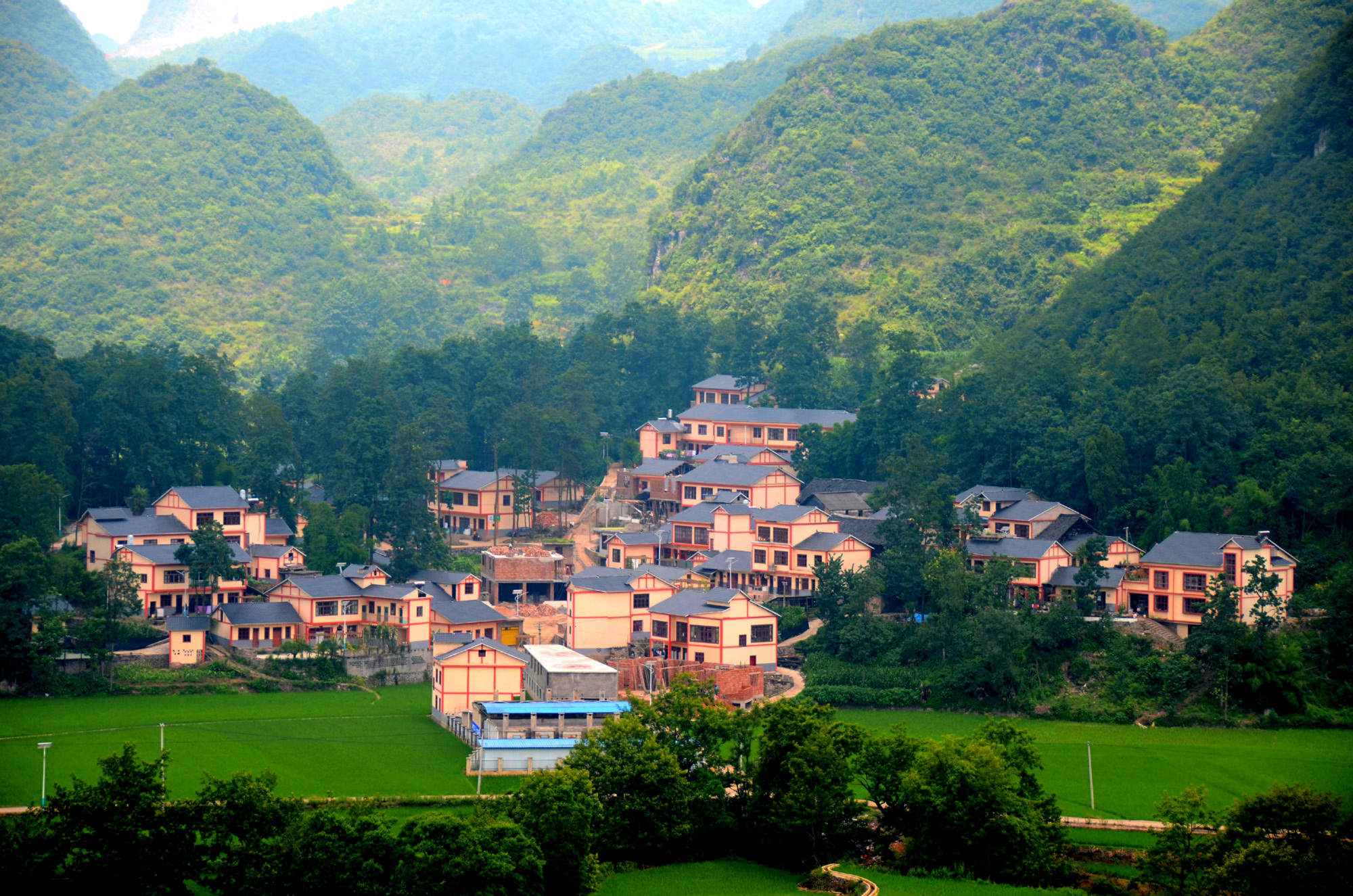 多渠道增收助力乡村振兴——清镇市麦格苗族布依族乡观游村经济发展