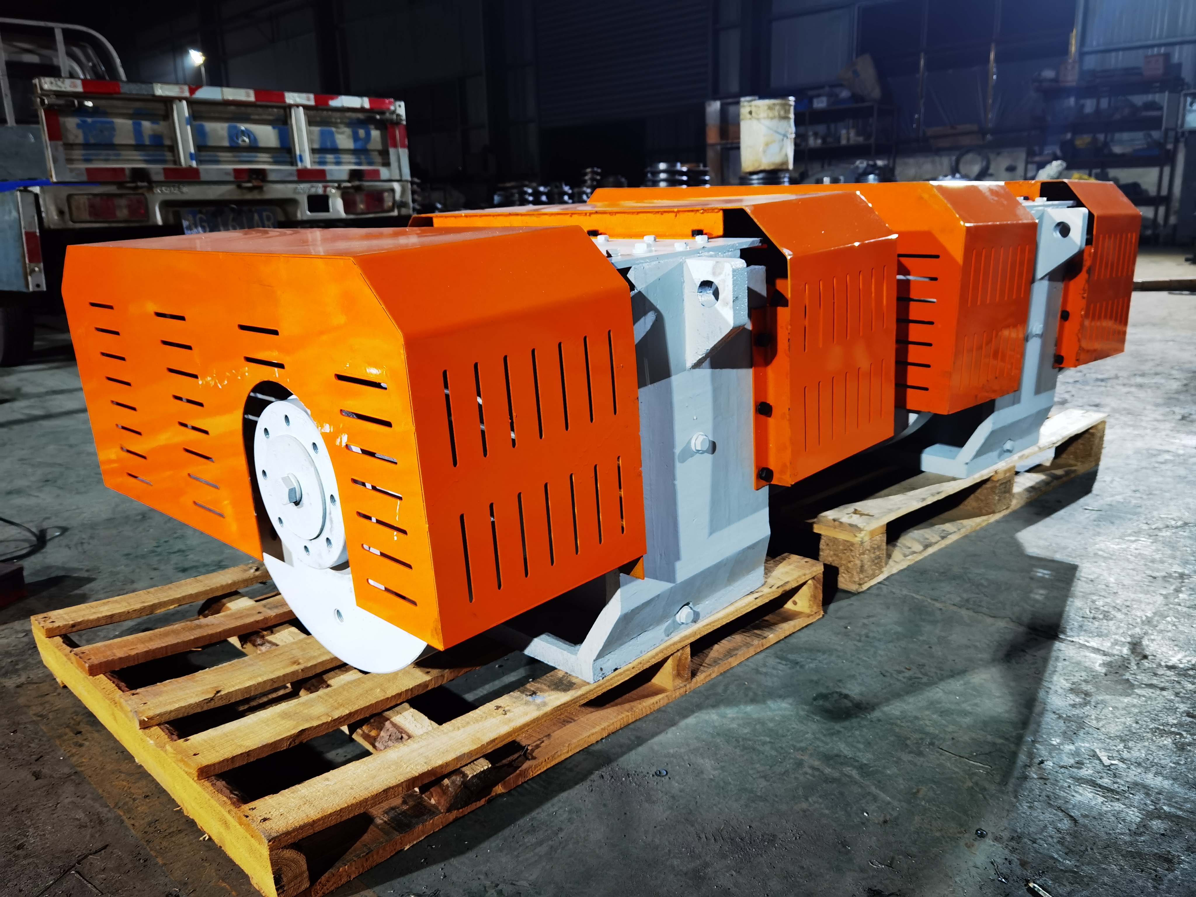 wjzc-250-6箱式稀油激振器