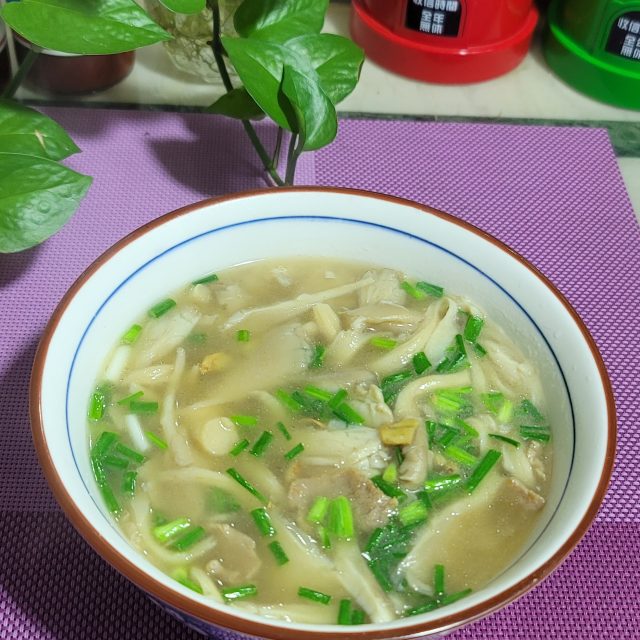平菇瘦肉汤