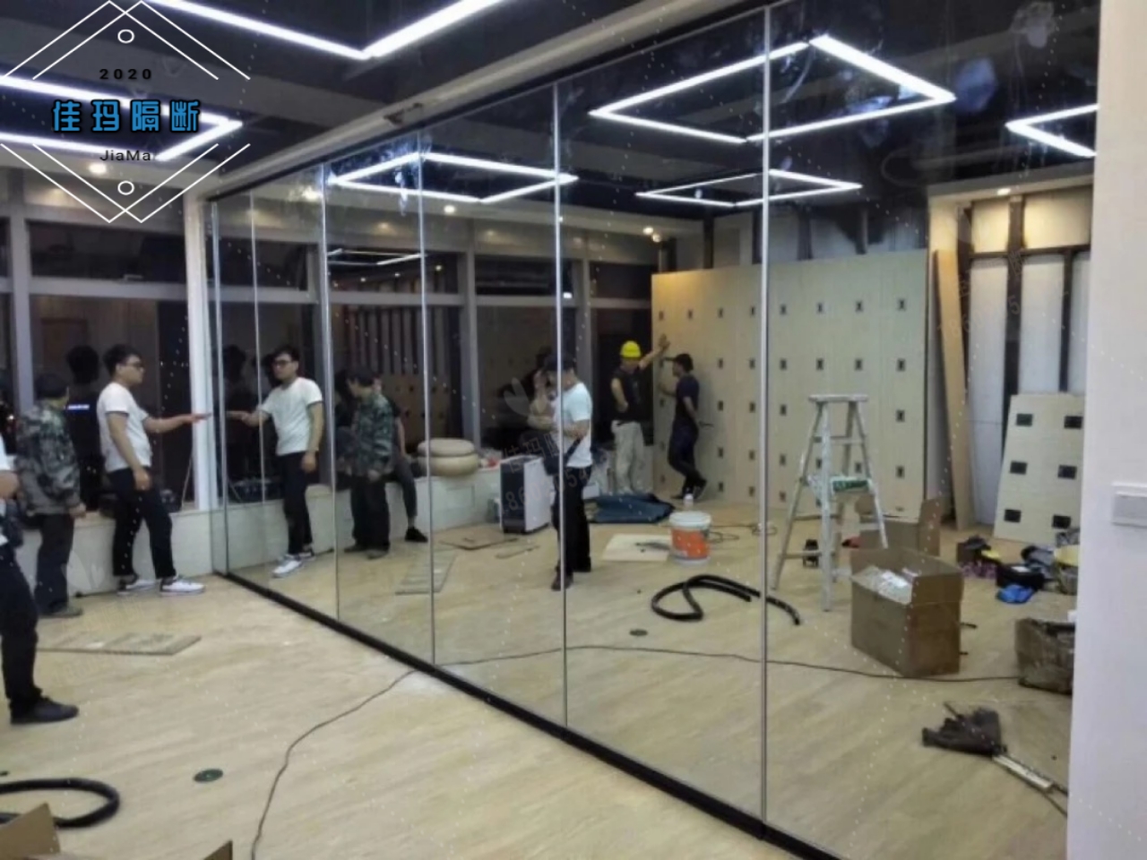 舞蹈室镜面移动隔断分享案例