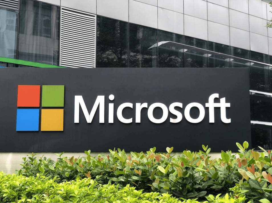 微软云单季营收221亿美元,云服务撑起2万亿美元市值