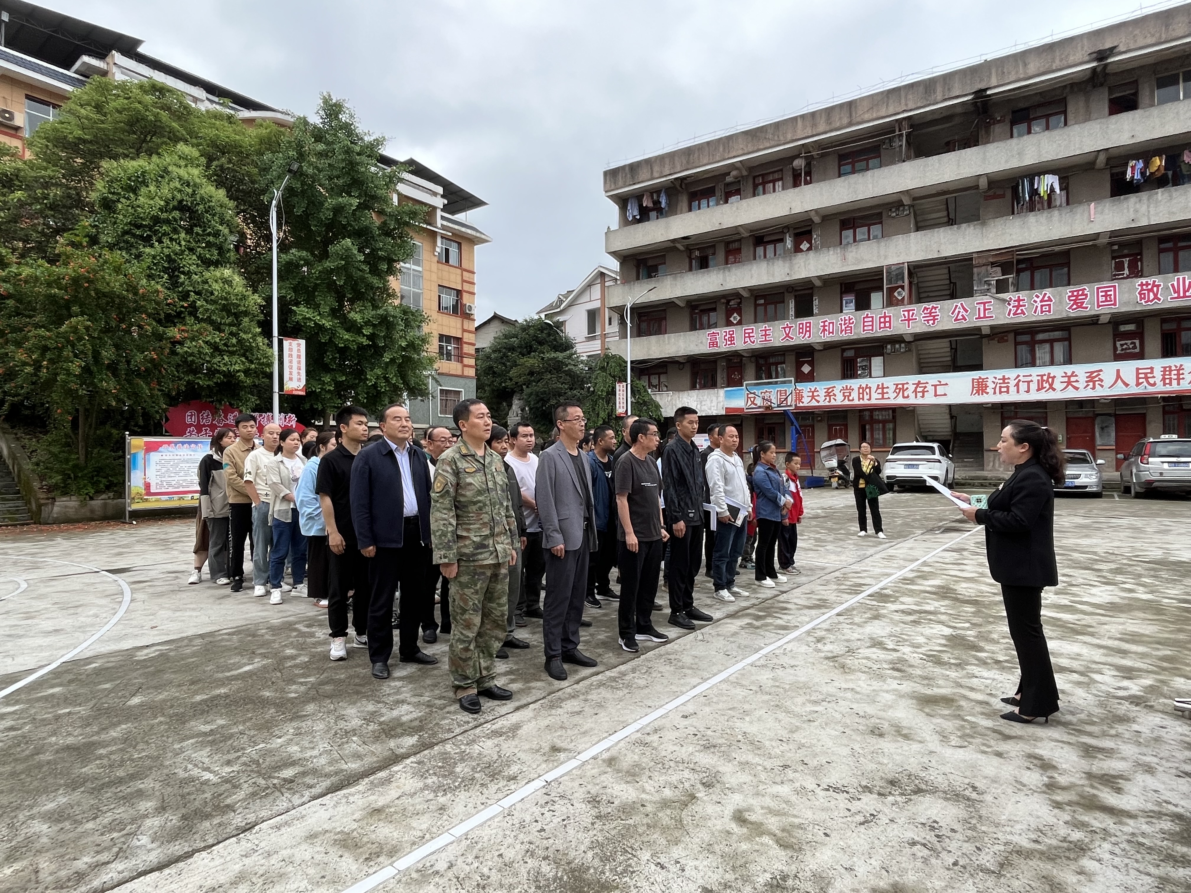 平溪镇"四法"提升城镇精致管理