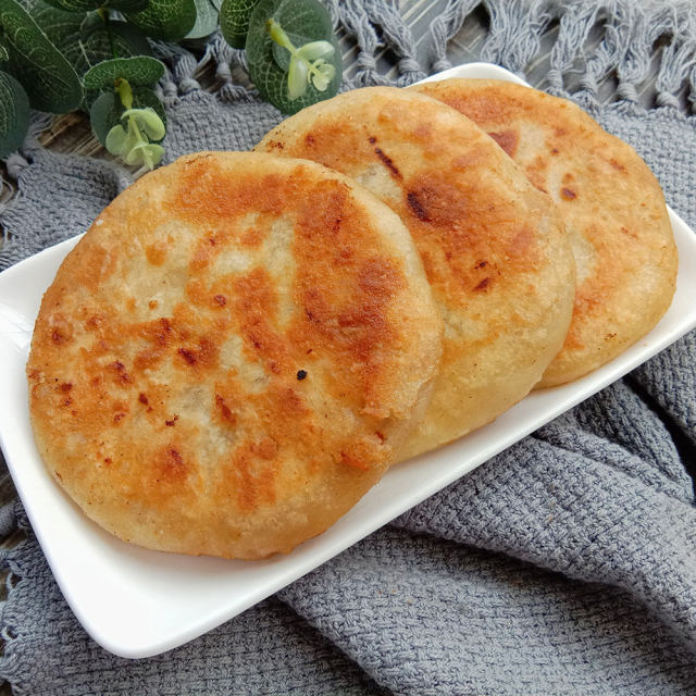 猪肉粉条馅饼,外酥里软,味道鲜美