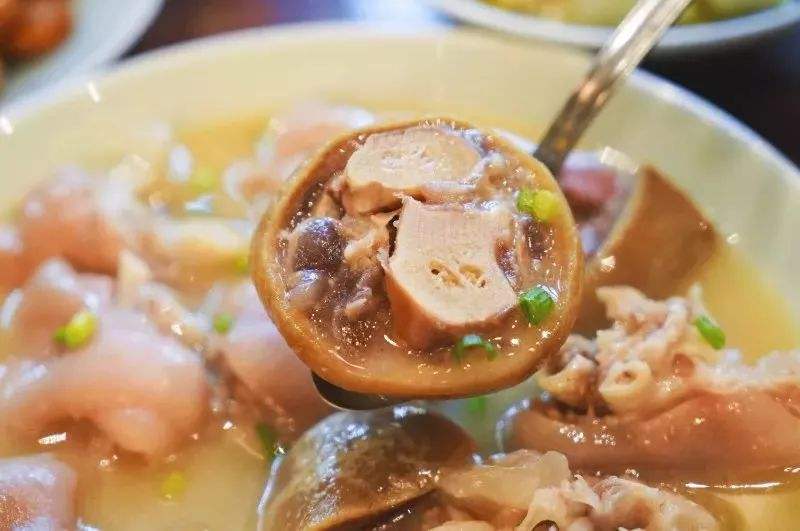 《红楼梦》美食之(三):火腿炖肘子与惠泉酒