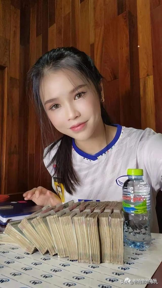 老挝美女杨玛丽图片