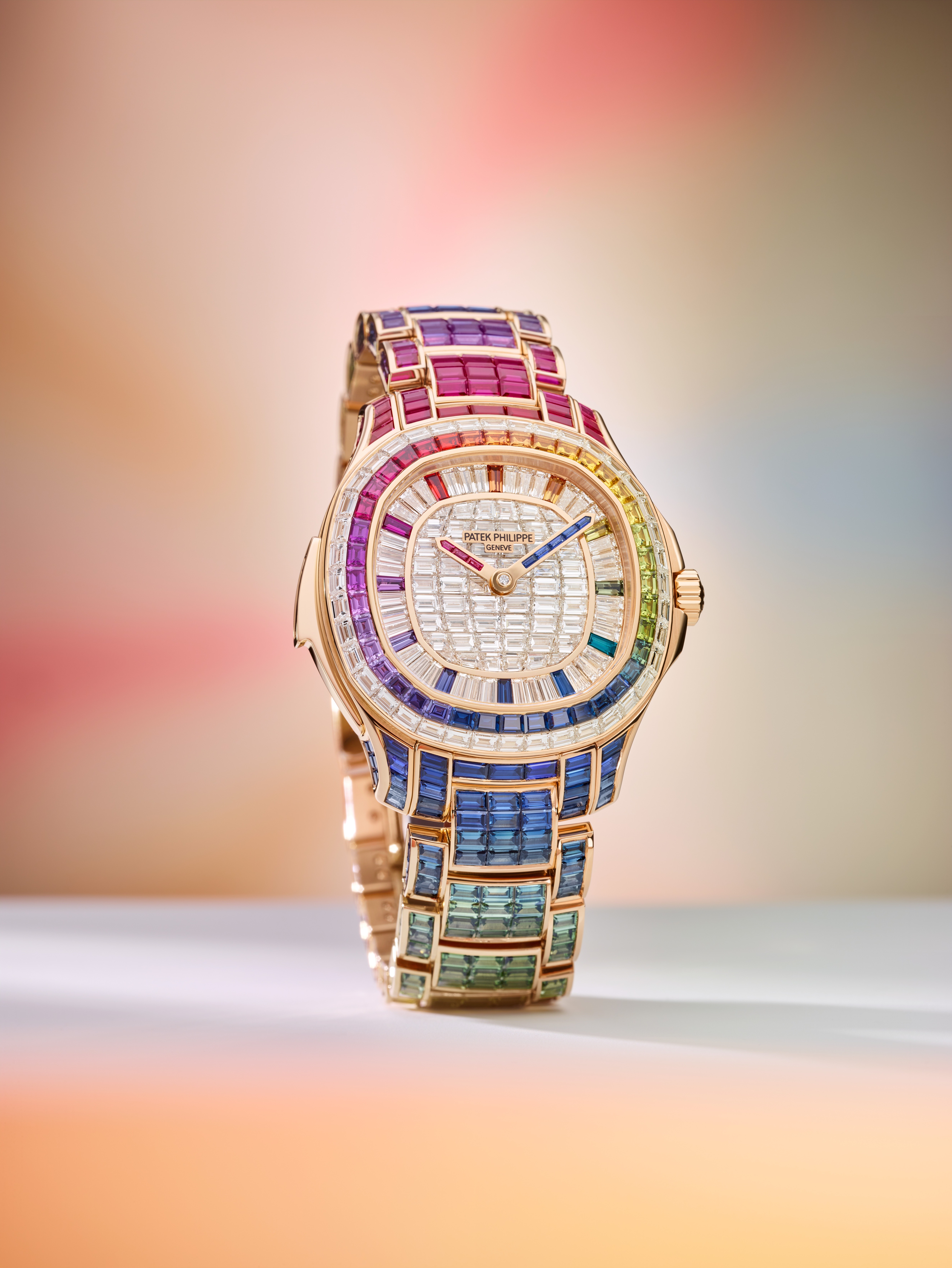 百达翡丽aquanaut luce首款三问报时腕表,宇舶再度联手村上隆|当周